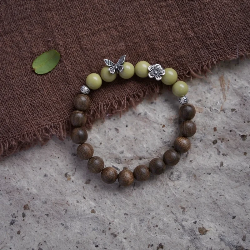 Vintage 925 Thai silver bracelet for men and women with handcrafted ethnic design