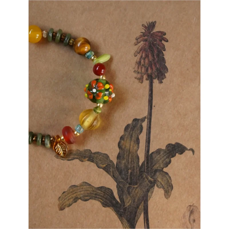 Handmade bracelet with Czech beads and tiger’s eye stone for a vintage, elegant feminine look