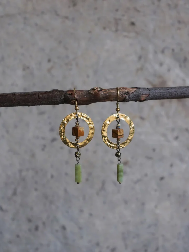 Handcrafted pendant earrings with hammered copper, featuring a delicate Chinese-inspired design for everyday wear.