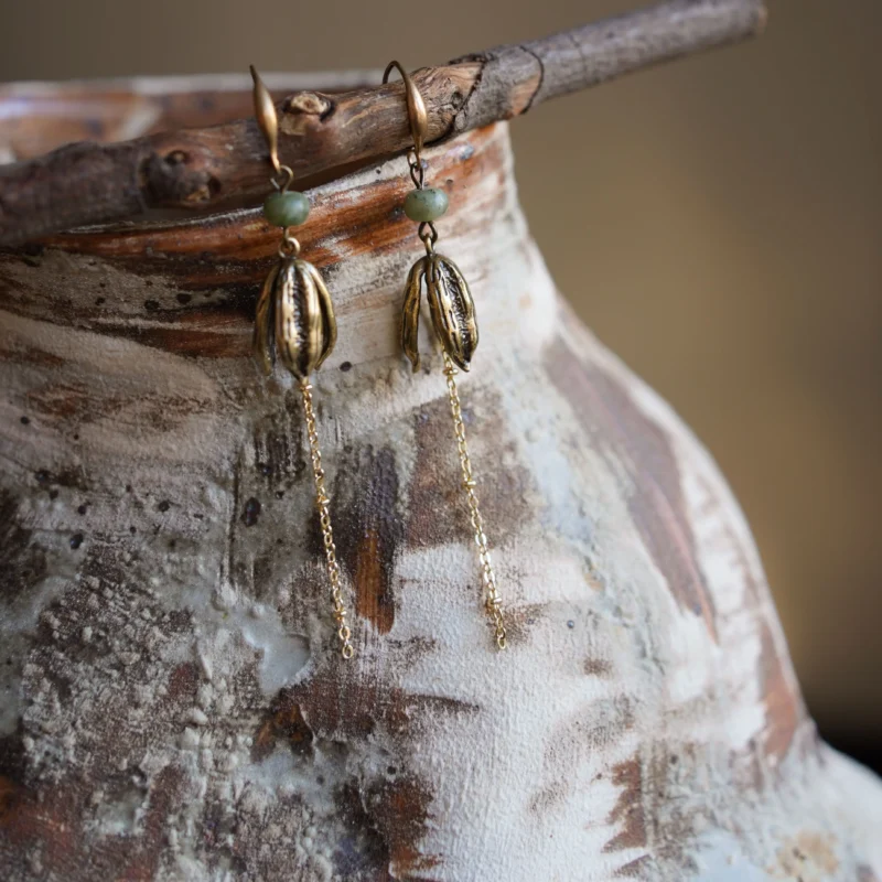 Long silver earrings 8cm add daily elegance for women, blending minimalist style with graceful charm.