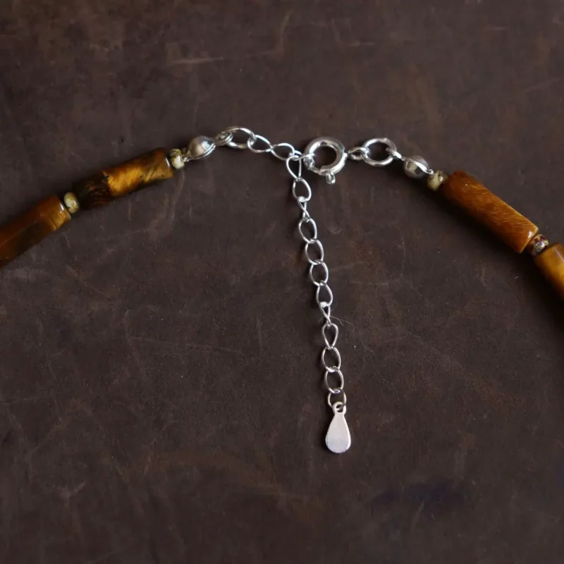 This 5 cm 925 silver extender chain showcases fine craftsmanship and adjustable length for versatile jewelry styling.