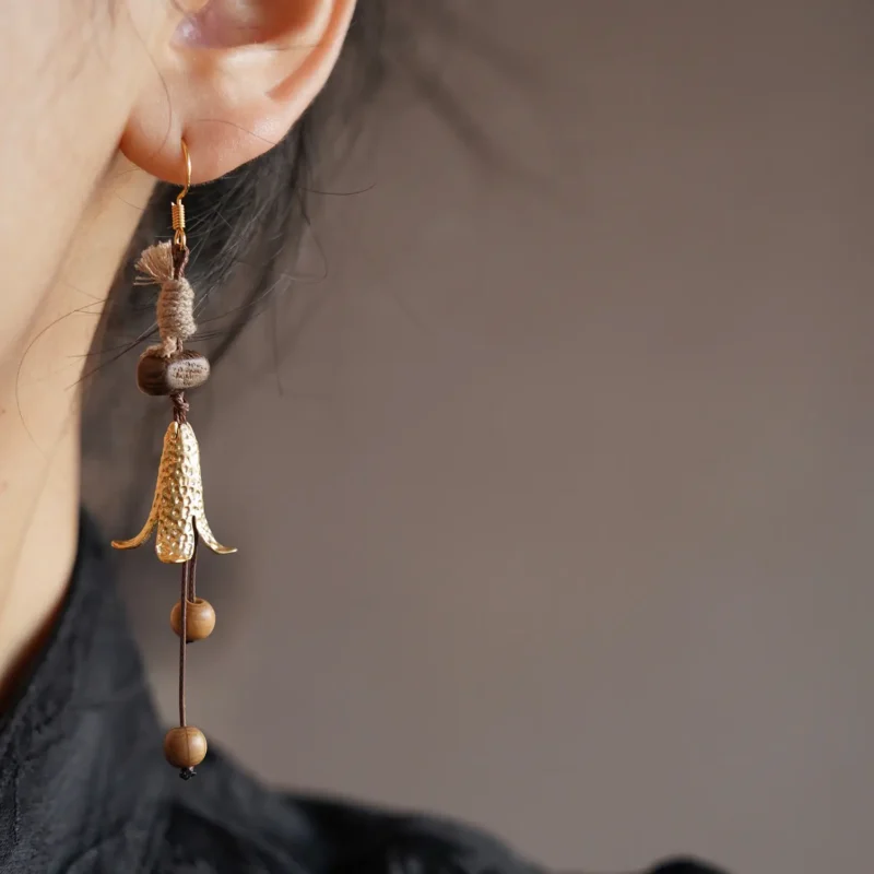 Autumn-inspired handmade earrings showcase vintage charm for women.
