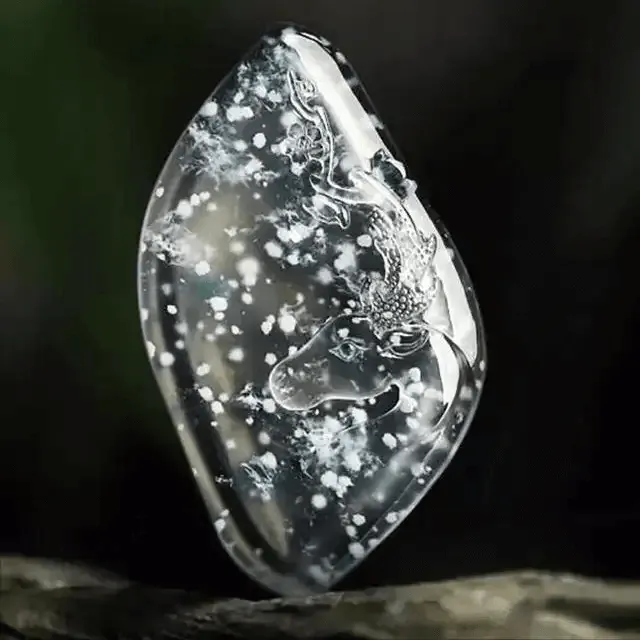 Peonyjewels jadeite jewelry featuring cotton-like inclusions, natural internal crystal formations-Jadeite Buying Guide
