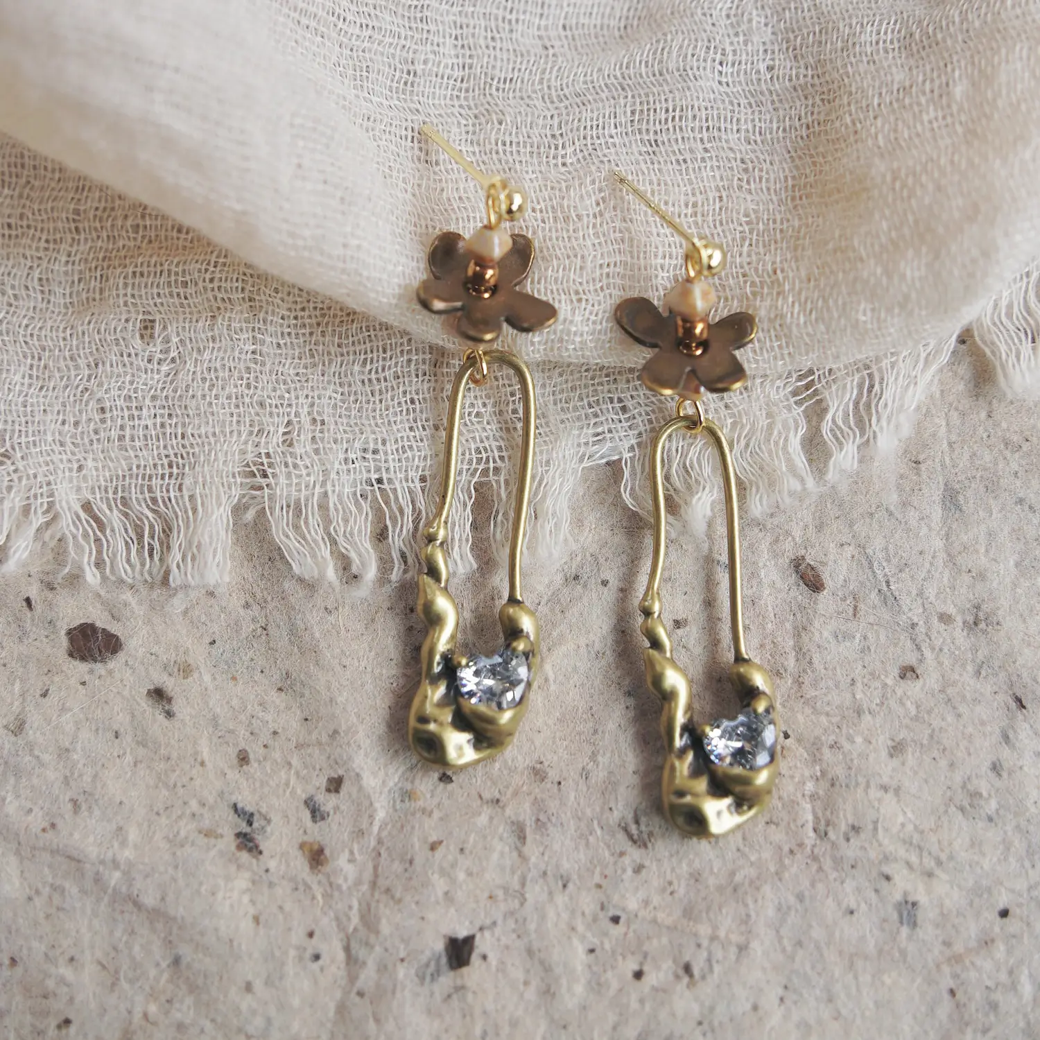 Peonyjewels vintage elegant earrings, lightweight and suitable for office wear.