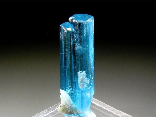 High-quality aquamarine gemstone from Thanh Hoa province, Vietnam, showcasing a deep, exceptional color saturation and superior hue.