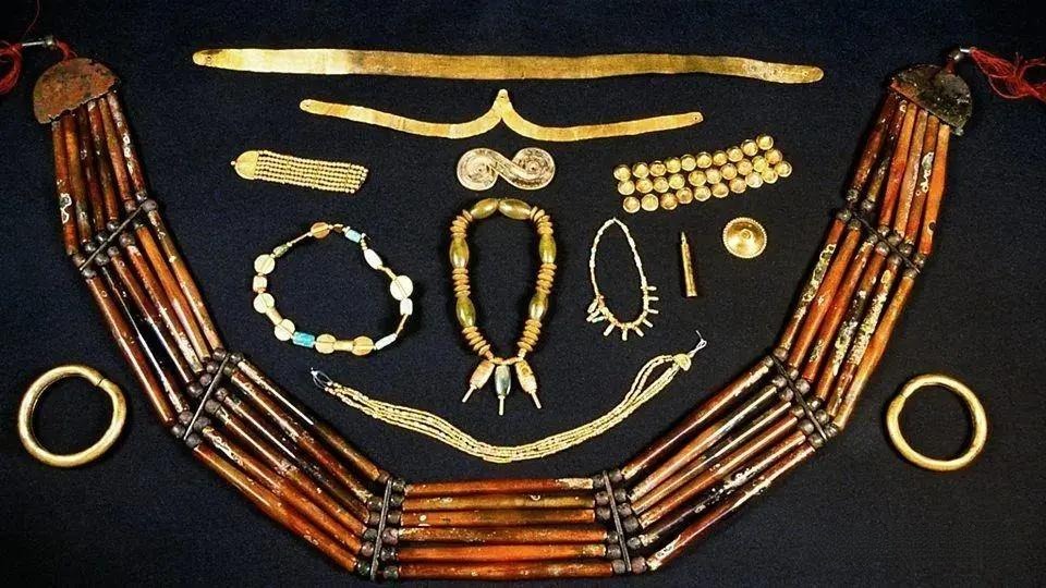 Various gold jewelry pieces, symbolizing family wealth and honor, reflecting India's centuries-old love for gold.