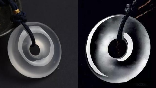 Comparison of a low-density Albite (Water-Mousse Jade) bangle and a high-quality, dense Ice Jadeite bangle.