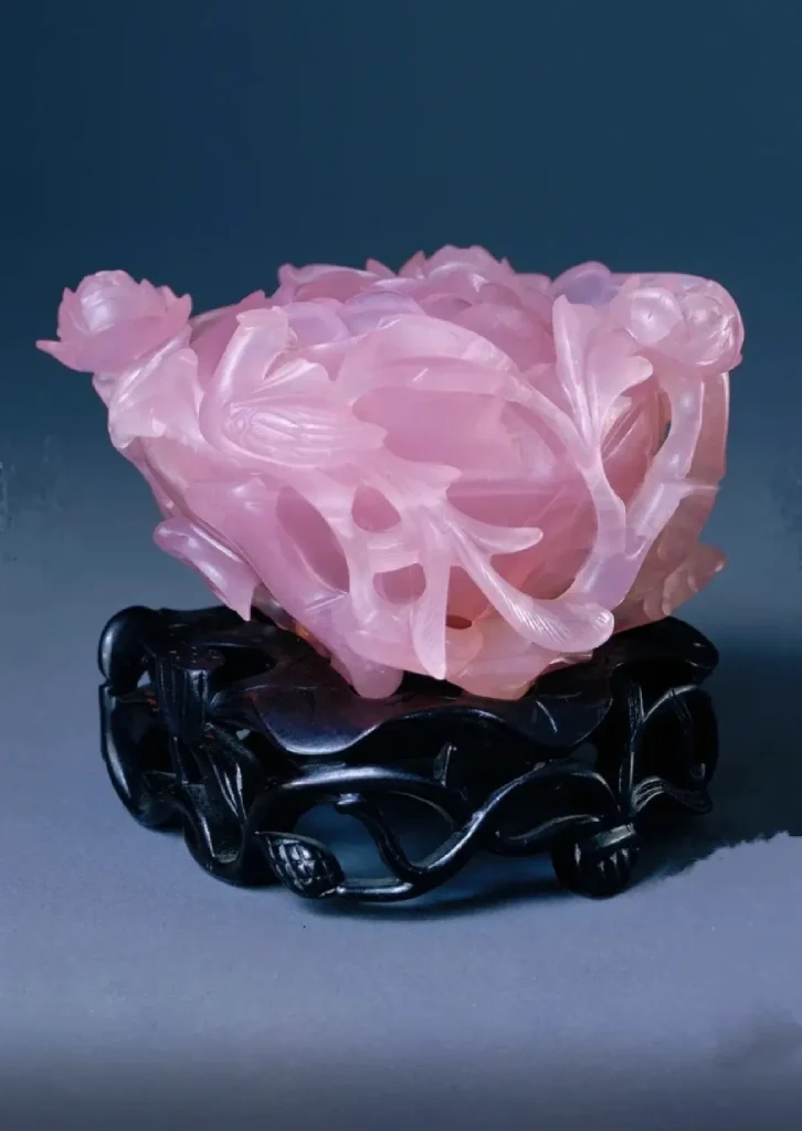 high-quality rose quartz beads display.