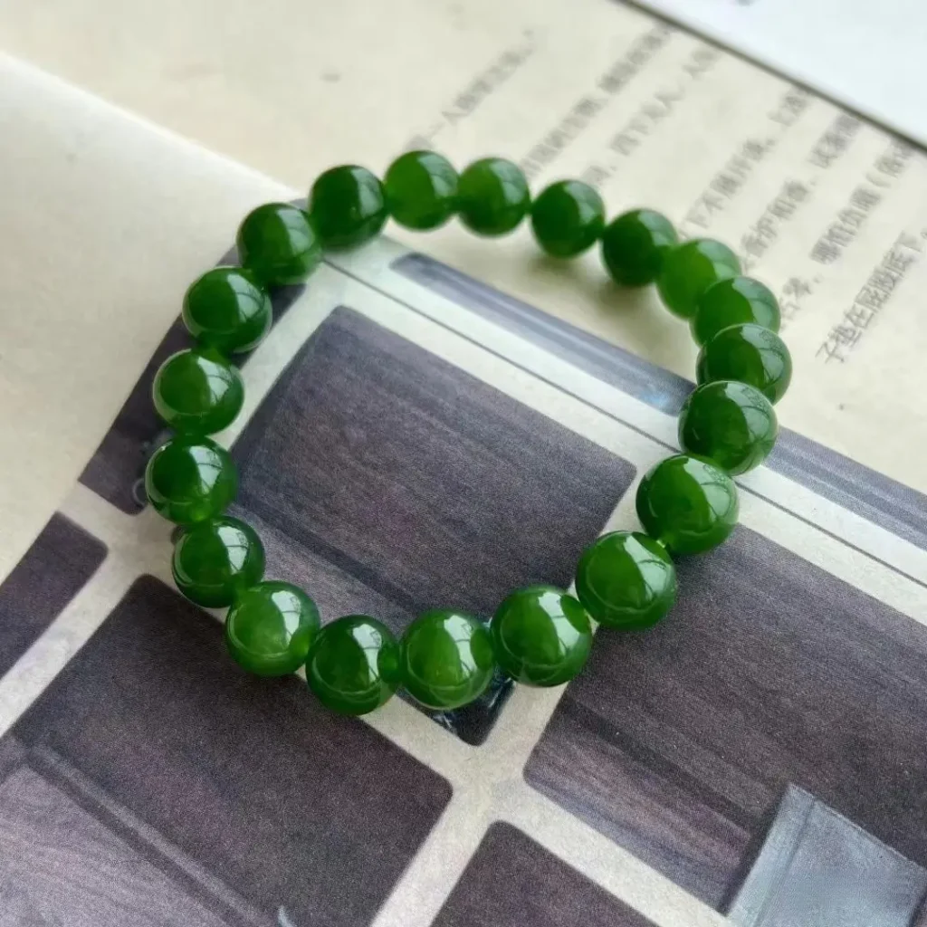 Russian nephrite beaded bracelet made from authentic old mine material with high density and oiliness.